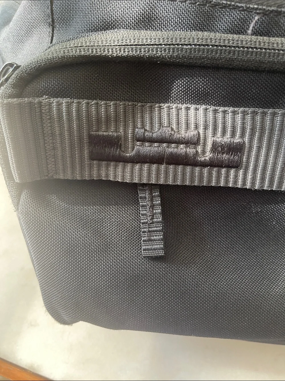 Nike LeBron James Cross-Body Bag 10L Waistpack Men's Travel Organizer Bag